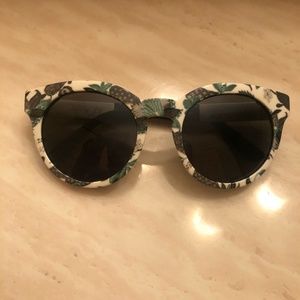 TORY BURCH SUNGLASSES